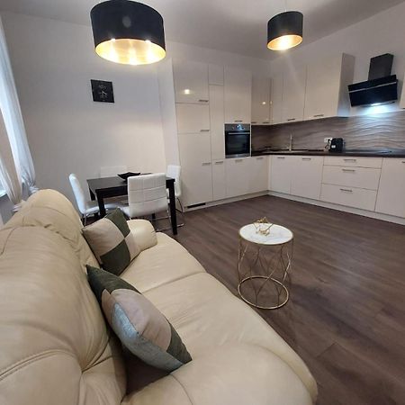 Apartman Lana Риека Экстерьер фото