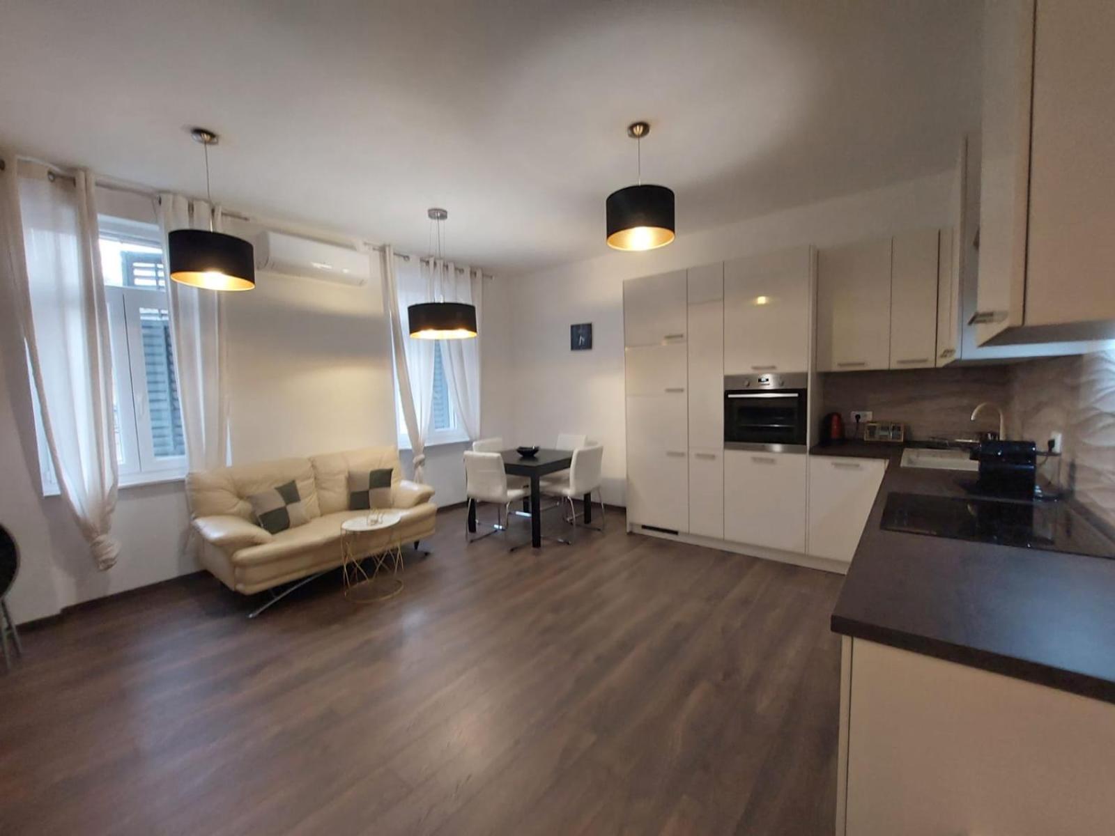 Apartman Lana Риека Экстерьер фото
