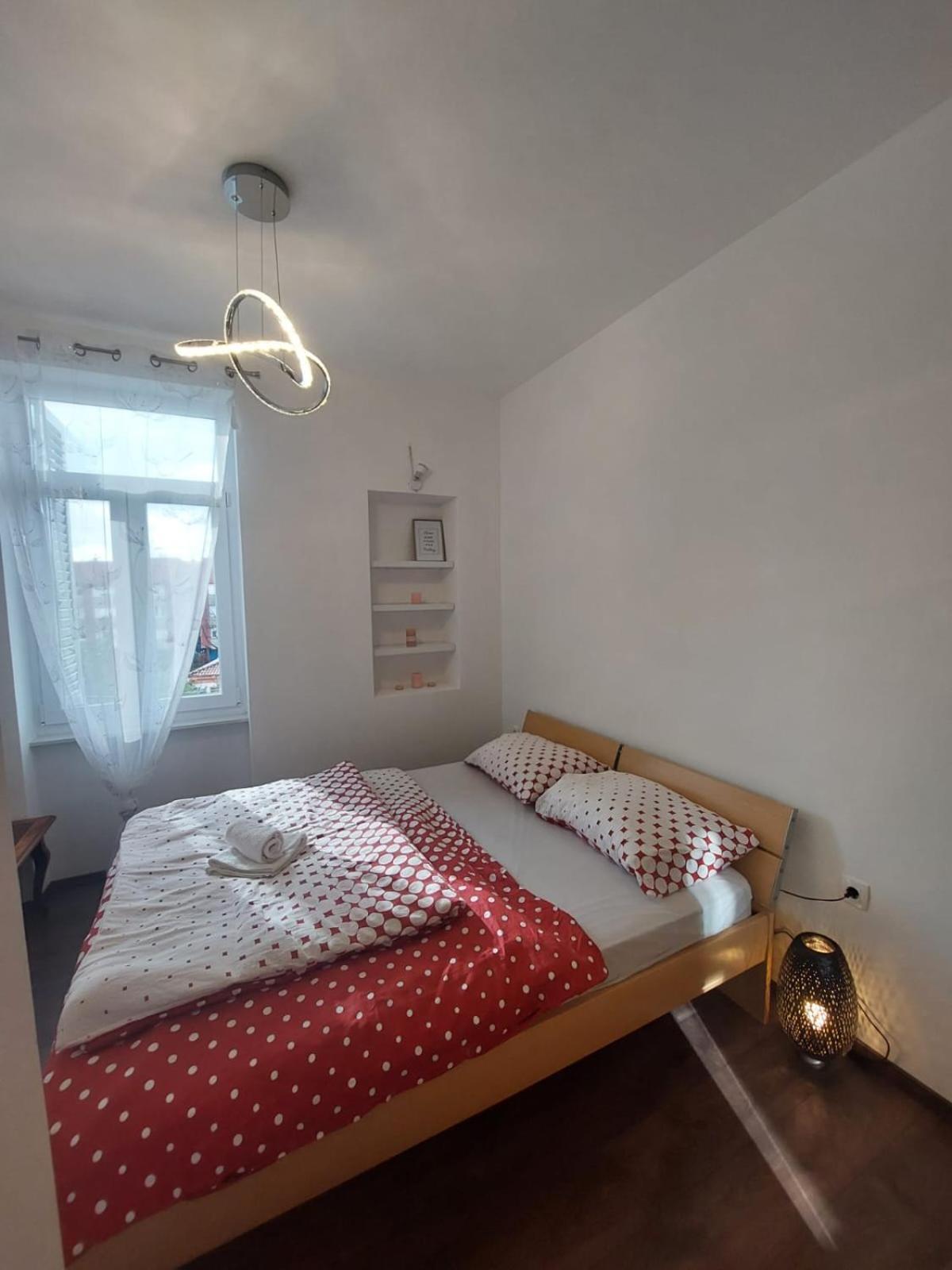 Apartman Lana Риека Экстерьер фото
