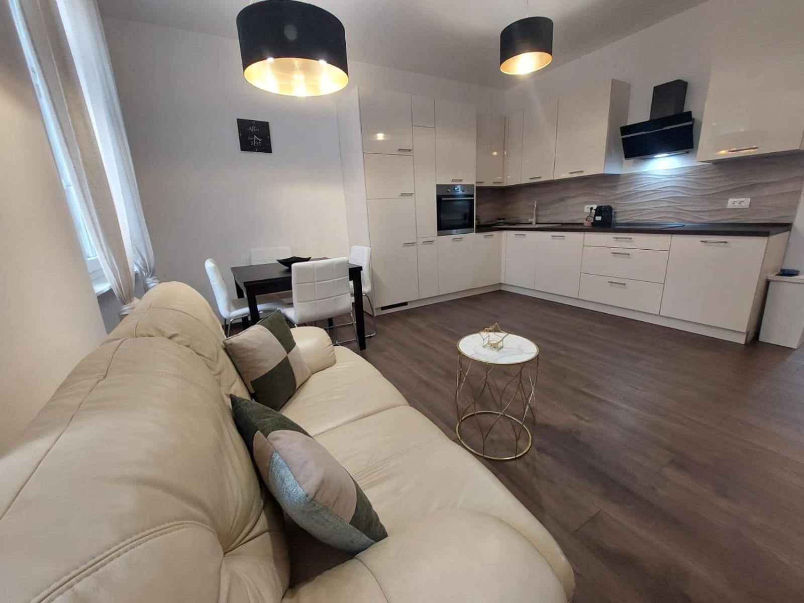 Apartman Lana Риека Экстерьер фото